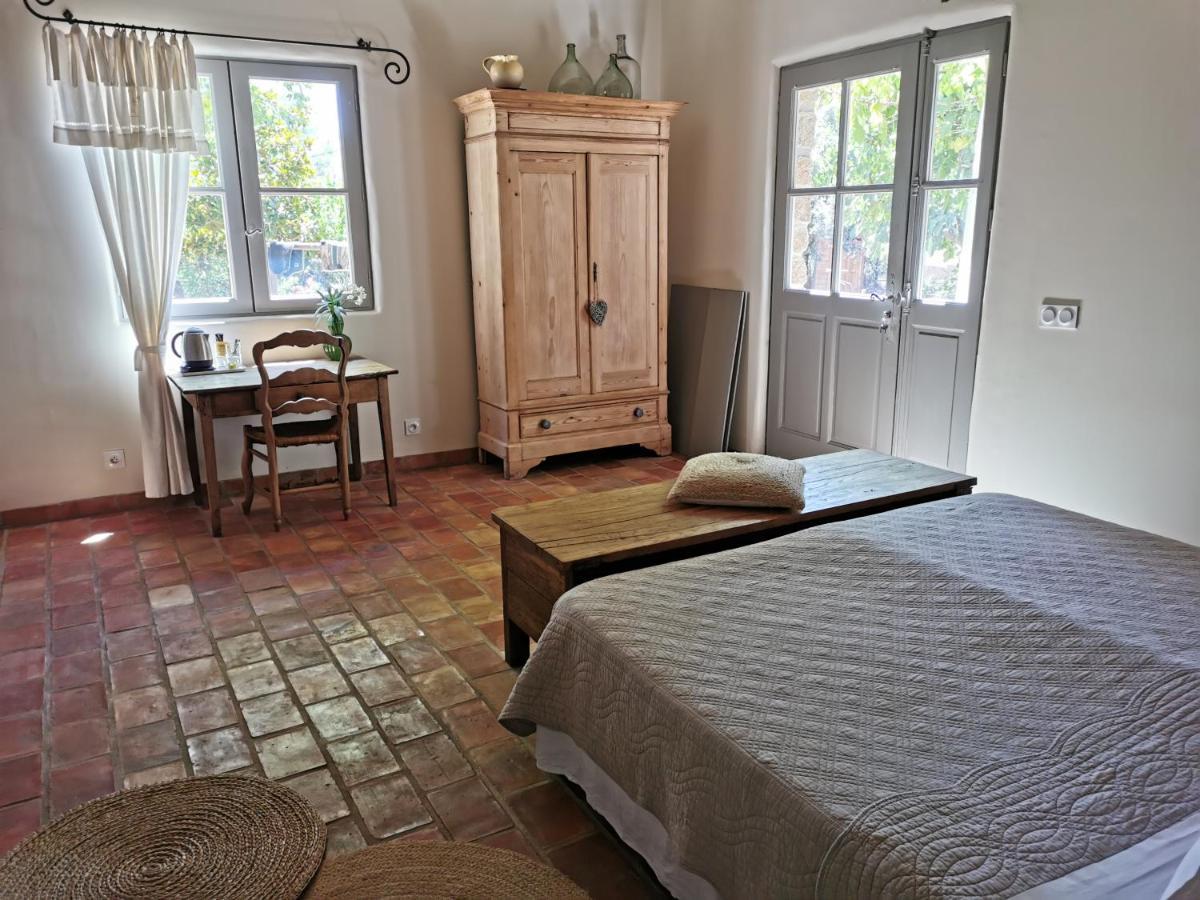 Hotel Les Anes De Petit Jean Pierrefeu-du-Var Zewnętrze zdjęcie